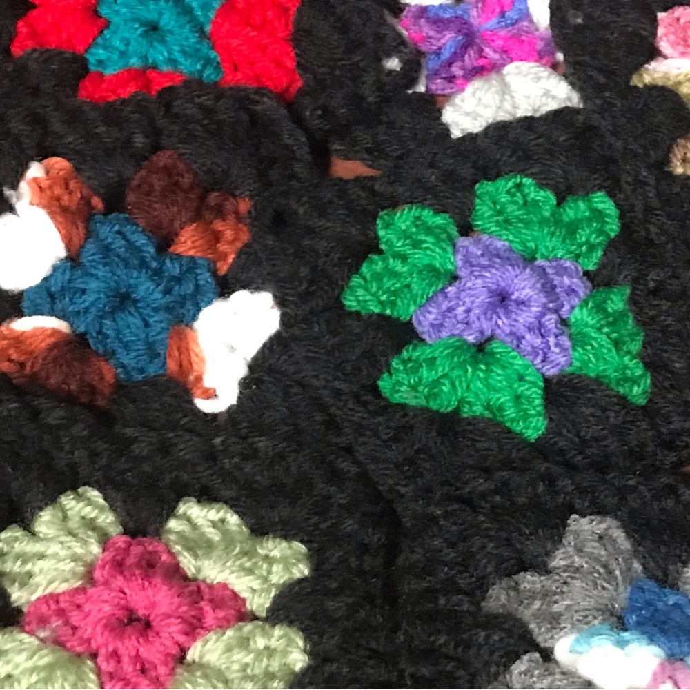 Granny squares Lot Of 30 4 Inch Crocheted Individual Squares Multiple colors NEW